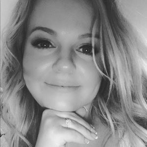 Meet your Posher, Raina